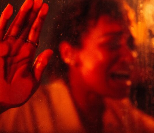 Nuevo tráiler de HÁBLAME, sorpresa del terror sobrenatural que firman Danny y Michael Philippou Háblame. 11 de agosto en cines