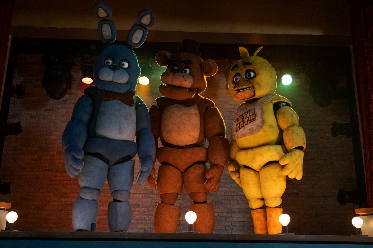 Bonnie, Freddy Fazbear y Chica in ‘Five Nights at Freddy's’, adaptación del videojuego que prepara Blumhouse.