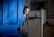 CRÍTICA | LA PUERTA MÁGICA. Fantasía de la vieja escuela La puerta mágica, de Jeffrey Walker.