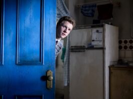 CRÍTICA | LA PUERTA MÁGICA. Fantasía de la vieja escuela La puerta mágica, de Jeffrey Walker.