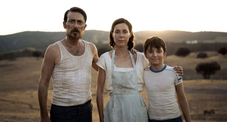 LA ESPERA y LA MESITA DEL COMEDOR arrasan en el FESTIVAL ISLA CALAVERA