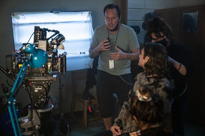 Patrick Wilson dirige Insidious: La Puerta Roja.