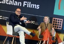 Woman In Fan: Cuestión de género (fantástico) La directora de ‘Cementerio viviente’ Mary Lambert protagonizó un gran encuentro con el público de Sitges.