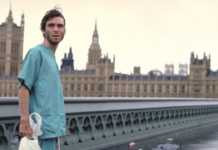 28 YEARS LATER: Los años están contados Cillian Murphy tras despertar “28 días después”, en el filme original de Danny Boyle.
