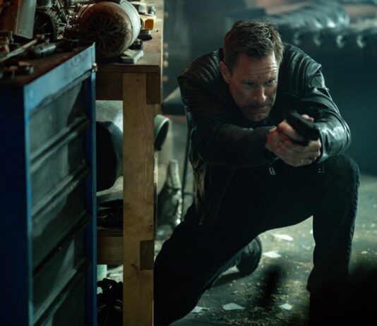 CRÍTICA | AGENTE X: ÚLTIMA MISIÓN. No hay venganza que valga Aaron Eckhart es el Albañil en ‘Agente X: Última misión’.