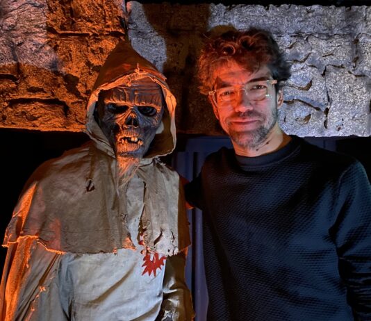 Javier Botet presenta la nueva figura de terror del Museo de Cera de Madrid Javier Botet presenta la nueva figura que forma parte del área del terror, Wax Horror Experience, en el Museo de Cera de Madrid.