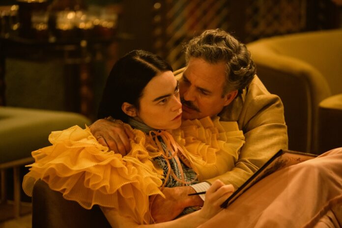 Pobres criaturas, de Yorgos Lanthimos. (c) The Walt Disney Studios