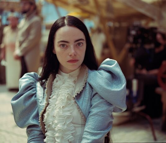 CRÍTICA | POBRES CRIATURAS. Grand Guignol Pobres criaturas. Foto de Yorgos Lanthimos, cortesía de Searchlight Pictures. © 2024