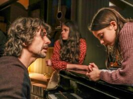 Primeras imágenes de EL ÁRBOL Y EL RUISEÑOR, con Eduardo Noriega y Amaia Salamanca Eduardo Noriega y las jóvenes actrices Cosette Silguero y Anastasia Fauteck, en el set de rodaje de ‘El árbol y el ruiseñor’. (c) Mayte Navales