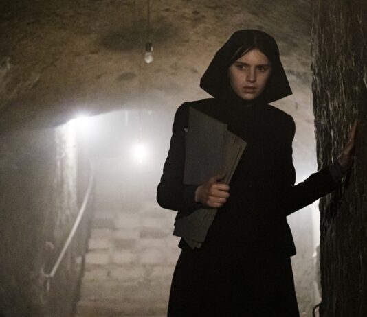 CRÍTICA | LA PRIMERA PROFECÍA. Sympathy for the Devil La primera profecía. (c) The Walt Disney Company