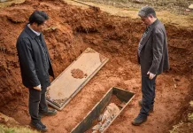 SITGES 2024: El cine más fantástico de todo el mundo Exhuma, de Jang Jae Hyun.