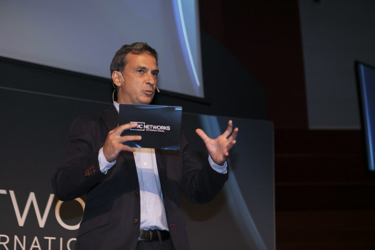 Primicia  en el FESTVAL: Eduardo Noriega, Óscar Jaenada y Alexandra Masangkay estarán en THE WALKING DEAD: DARYL DIXON