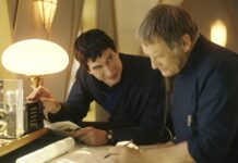 CRÍTICA | MEGALÓPOLIS. La ballena blanca Adam Driver es Cesar Catilina y James Remar es Charles Cothope en Megalopolis. Photo Credit: Courtesy of Lionsgate