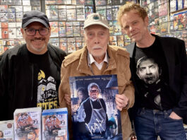 79 Ediciones prepara una nueva edición especial por el 10º aniversario de la película WAX Jack Taylor y Jimmy Shaw, y el director Víctor Matellano en el stand de El 79 Ediciones. Sitges 2024