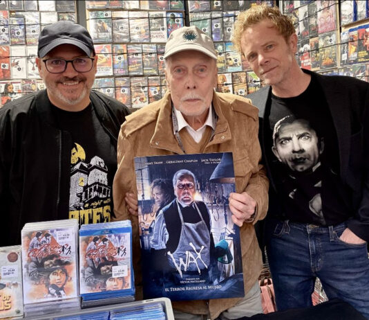 79 Ediciones prepara una nueva edición especial por el 10º aniversario de la película WAX Jack Taylor y Jimmy Shaw, y el director Víctor Matellano en el stand de El 79 Ediciones. Sitges 2024