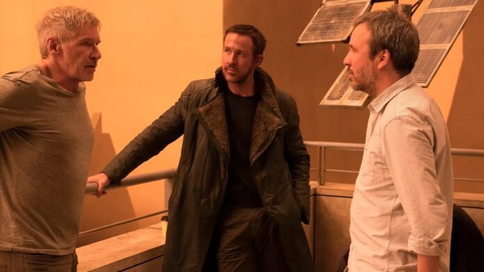 Denis Villeneuve, junto a Harrison Ford y Ryan Gosling, en el set de Blade Runner 2049.
