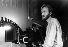 ALIENS EL REGRESO: James Cameron y la catarsis bélica James Cameron, en el set de rodaje de Aliens: El regreso.