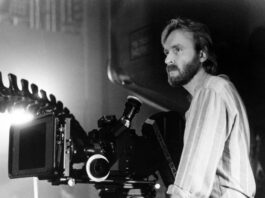 ALIENS EL REGRESO: James Cameron y la catarsis bélica James Cameron, en el set de rodaje de Aliens: El regreso.