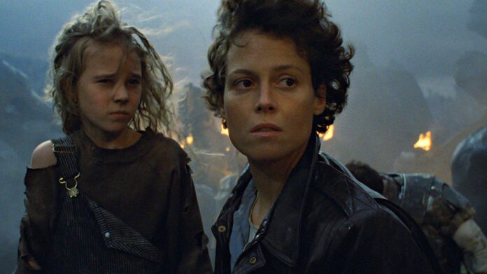 Newt y Ripley, en Aliens: El regreso.