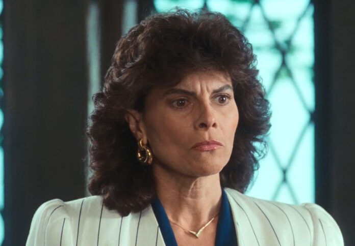 Adrienne Barbeau, en Los ojos del diablo (Dario Argento y George A. Romero, 1990).