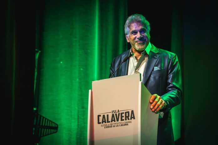 Lou Ferrigno, tras recibir el Premio Isla Calavera de Honor en la gala de apertura del Festival de Cine Fantástico de Canarias Ciudad de La Laguna. Foto: Rommel Messia