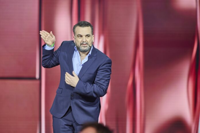 Nacho Vigalondo volvió a sorprender en su intervención durante la gala de los Feroz 2025. Foto: Pablo Lorente. 