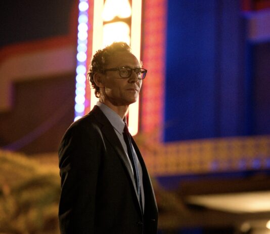 Primeras imágenes de LA VIDA DE CHUCK, de Mike Flanagan, la increíble historia de un hombre que dejó huella en el universo La vida de Chuck, de Mike Flanagan.