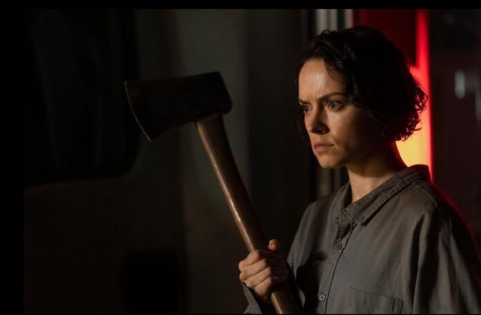 Daisy Ridley, en We bury the dead.