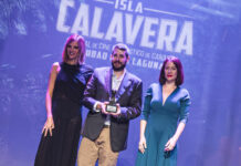 El FESTIVAL ISLA CALAVERA abre la inscripción de largometrajes y cortos para su edición 2025 Premio del Público Isla Calavera 2024 al mejor largometraje para: Historias de Halloween, de Kiko Prada.