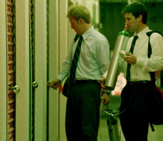 El FESTIVAL ISLA CALAVERA y el Aula de Cine de la ULL ofrecen un ciclo sobre viajes en el tiempo Primer, de Shane Carruth.