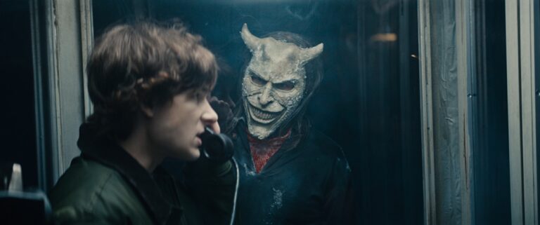 Nada quema como el frío: Nuevo tráiler de BLACK PHONE 2