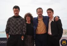 SINGULAR: ¿Merece la pena defender lo humano? El director Alberto Gastesi y los tres actores de Singular, en Sitges 2025.