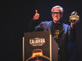 Noche de cine, música y leyendas en la Gala Inaugural del FESTIVAL ISLA CALAVERA Randal Kleiser recibe el Premio Isla Calavera de Honor 2025.