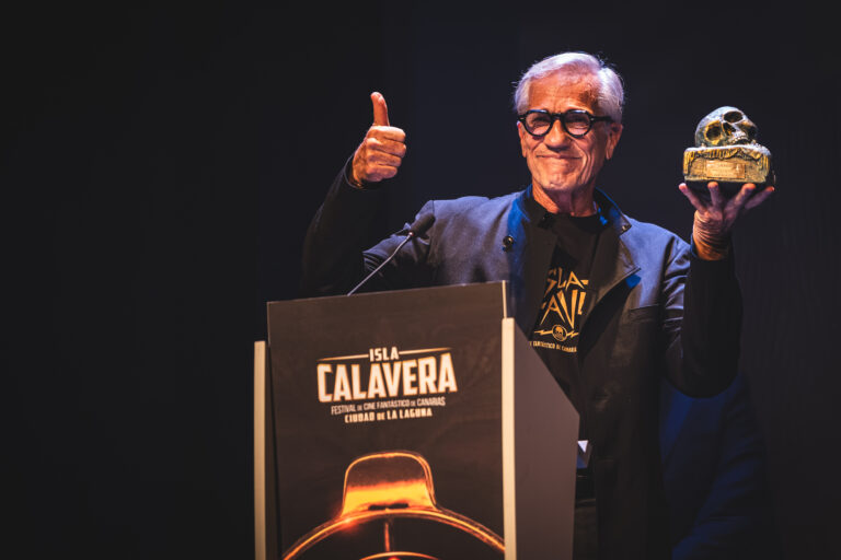 Noche de cine, música y leyendas en la Gala Inaugural del FESTIVAL ISLA CALAVERA