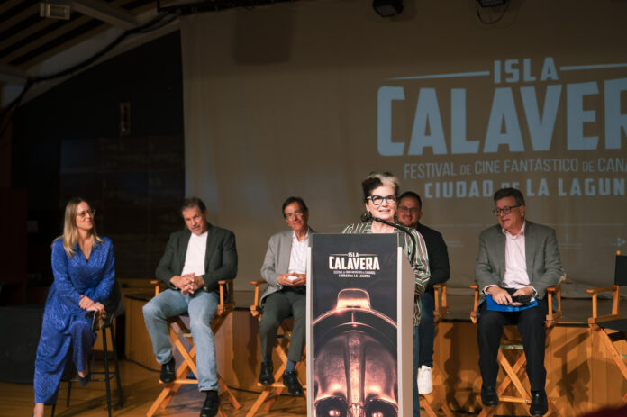 Jenette Goldstein en la rueda de prensa del Festival Isla Calavera 2025.