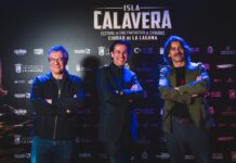 Sabor a thriller español en el FESTIVAL ISLA CALAVERA 2025 Los cineastas Daniel Monzón y Rodrigo Cortés coincidieron con Eduardo Noriega, en la Gala de Apertura del Festival Isla Calavera. Foto de Rommel Messia
