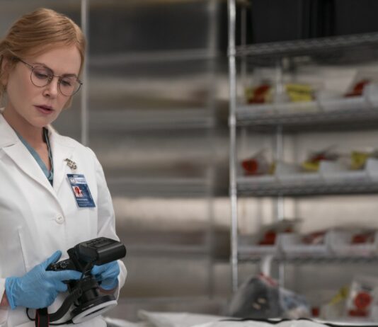 Persiguiendo a Scarpetta: La famosa forense literaria llega a la pantalla Nicole Kidman será la forense Kay Scarpetta para televisión, más de tres décadas después de su nacimiento literario.