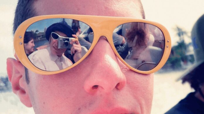 Mike Diamonds y Tamra Davis en The Best Summer.