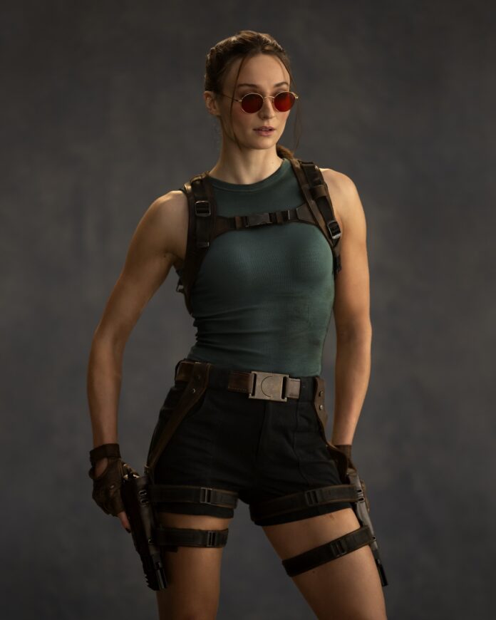 Jay Maidment para Prime Video. Imagen tomada en los estudios de rodaje de Tomb Raider.