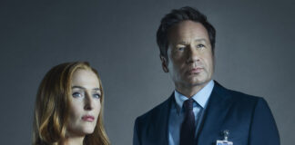 Ryan Coogler revitaliza EXPEDIENTE X, la mítica serie de los 90 Gillian Anderson y David Duchovny, en sus icónicos roles de Scully y Mulder.