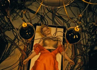 ¡La Novia!, de Maggie Gyllenhaal. (c) Warner Bros. Pictures