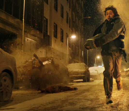 Teaser tráiler de RESIDENT EVIL: Volver a Racoon City de la mano de Zach Cregger Austin Abrams, visto en Euphoria y Weapons, protagoniza la nueva pesadilla vírica de Resident Evil.