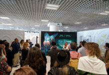 La proyección internacional del FESTIVAL ISLA CALAVERA y su modelo único nacido en La Laguna llaman la atención en Cannes Presentación del Festival Isla Calavera en Cannes.