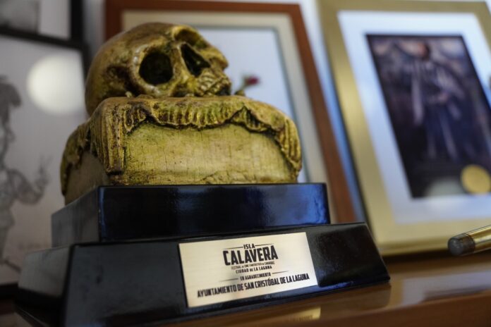 -En el décimo aniversario de su fundación, el Festival de Cine Fantástico de Canarias Ciudad de La Laguna Isla Calavera reconoce el apoyo del ayuntamiento lagunero. 