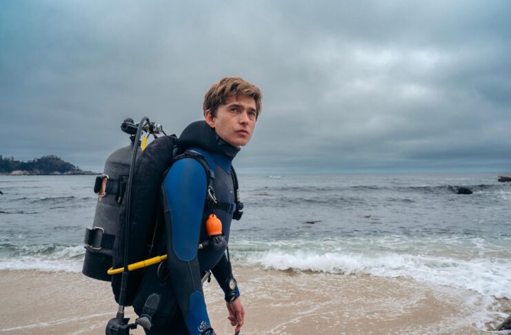 Tráiler de WHALEFALL: Dentro del monstruo En el rodaje de Whalefall, el actor Austin Abrams ha realizado gran parte de sus propias escenas de riesgo, incluidas las secuencias submarinas.