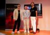 El estreno mundial de las ‘GOLDEN PIANO STORIES’ de Aleksander Dębicz abre la programación musical de FIMUCITÉ 20 Diego Navarro, el concejal Adrián del Castillo y Aleksander Dębicz.