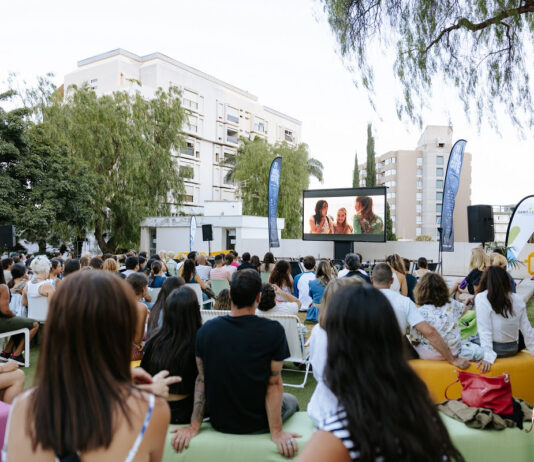 FIMUCITÉ 20 convierte Santa Cruz en un cine de verano donde brillan las grandes bandas sonoras del cine familiar El cine de verano vuelve a Santa Cruz con FIMUCITÉ.