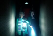 INSIDIOUS: FUERA DEL MÁS ALLÁ. Así se construyó su aterrador universo visual Indidious: Fuera del más allá.