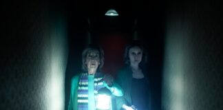 INSIDIOUS: FUERA DEL MÁS ALLÁ. Así se construyó su aterrador universo visual Indidious: Fuera del más allá.