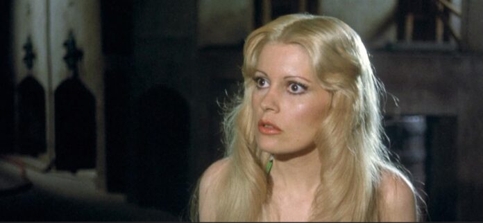 Bárbara Rey en El buque maldito (1974).